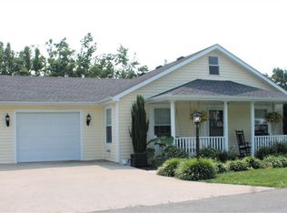 325 Halls Gap Estates Rd, Stanford, KY 40484