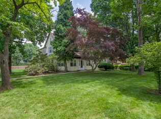 108 W Levering Mill Rd, Bala Cynwyd, PA 19004