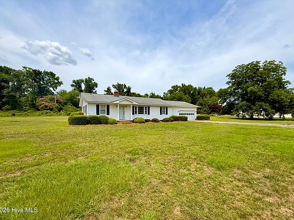 4th image of 606 Darden Drive