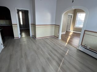 284 Lonsdale Ave #5, Pawtucket, RI 02860