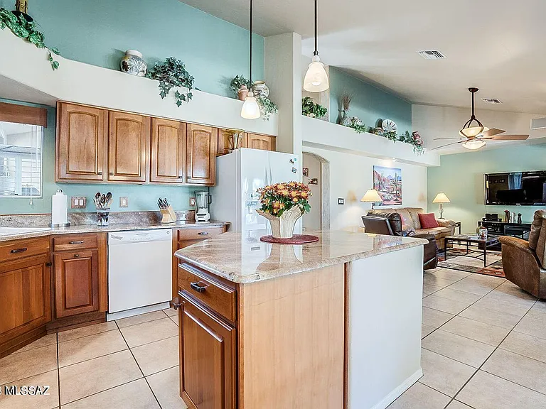 10769 N Eagle Eye Pl — Photo 18