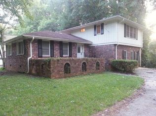 293 Shelton Woods Ct, Stone Mountain, GA 30088