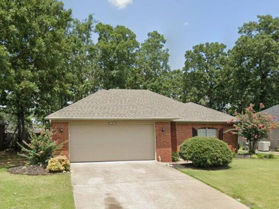 2220 Chase Dr