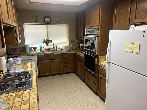 5th image of 9049 Oviedo St