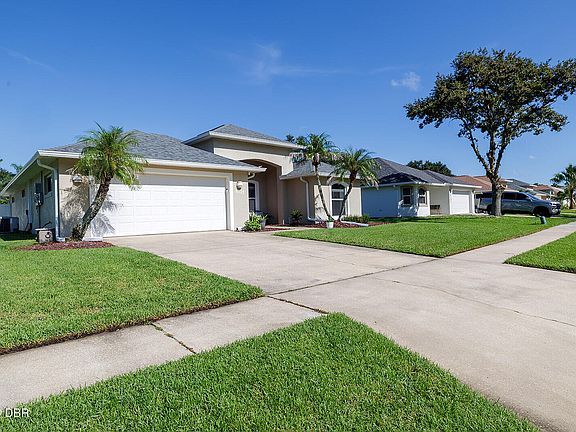 4th image of 6133 Sabal Point Cir