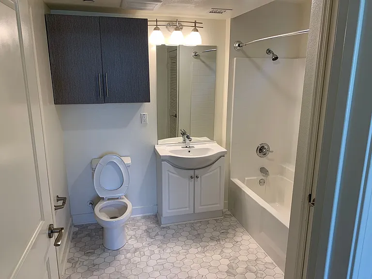 Now Leasing @ Archwood Court Apartments — Photo 19