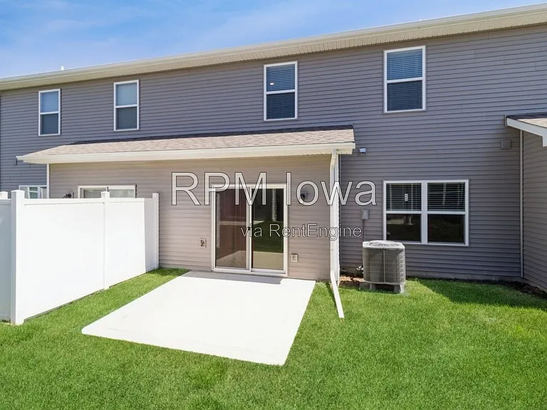 3220 NW Greenwood St — Photo 15