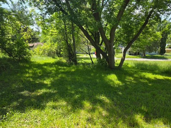0 N Merrimac St, Pontiac, MI 48340
