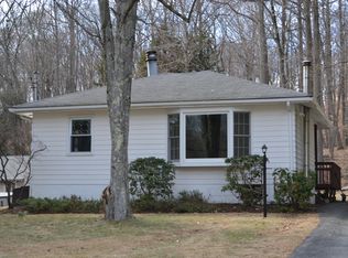 99 Chestnut Ridge Rd, Mahopac, NY 10541
