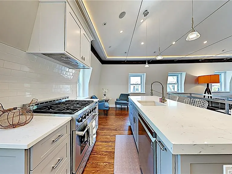21 School St #4 — Photo 12