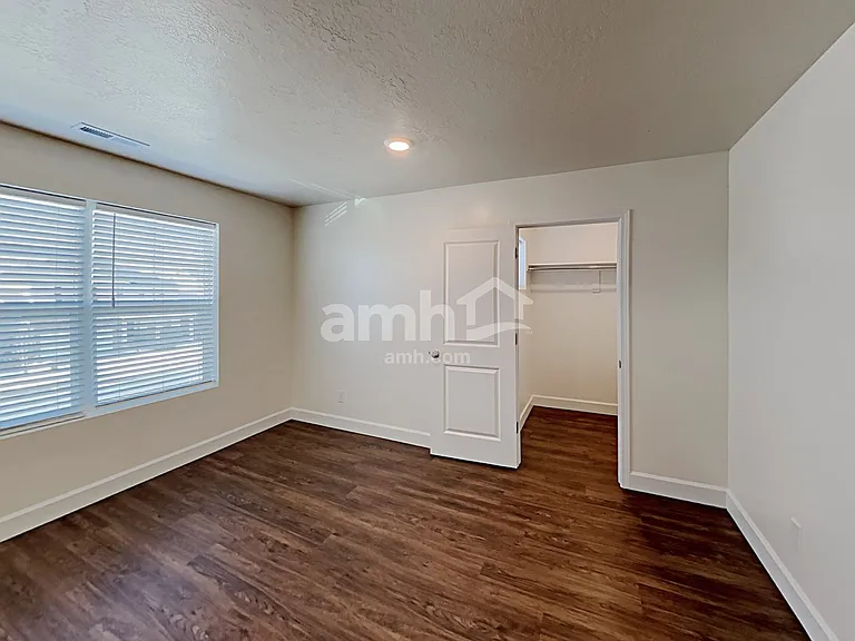 1192 N Wagon Way — Photo 14