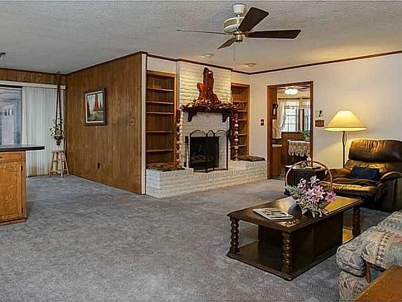 2nd image of 2012 N Kirkwood Dr