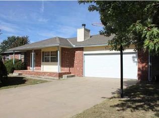 1715 Post Ct, El Dorado, KS 67042