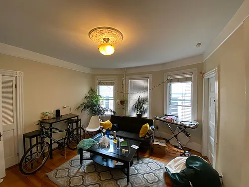 12 Oswald St #2 Photo 1