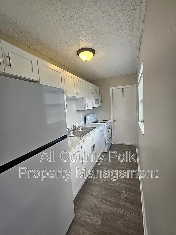 1 bed, 1.0 bath, 612 sqft, $895 — Photo 4