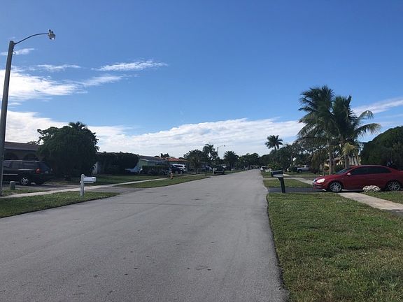 5th image of 9411 NW 21st Mnr