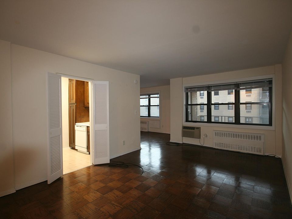 1st image of 866 E Broadway