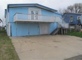 7118 Terrasso Dr, Hitchcock, TX 77563