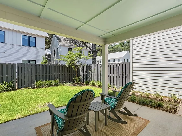105 Risewell Ct — Photo 24