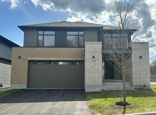 200 Ketchikan Cres, Ottawa, ON K2T0S3