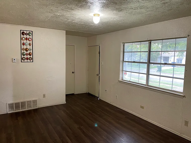 601 Rosewood Hills Dr — Photo 6