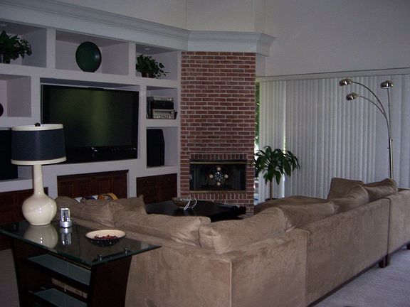 Great Room w/fireplace