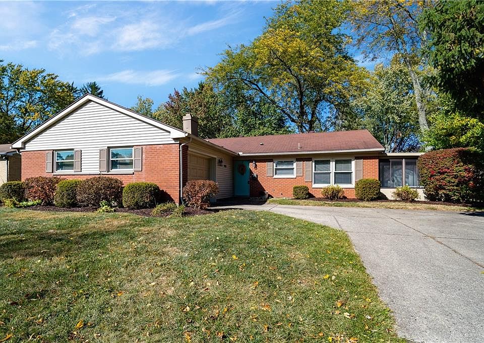 1st image of 1055 Georgian Dr