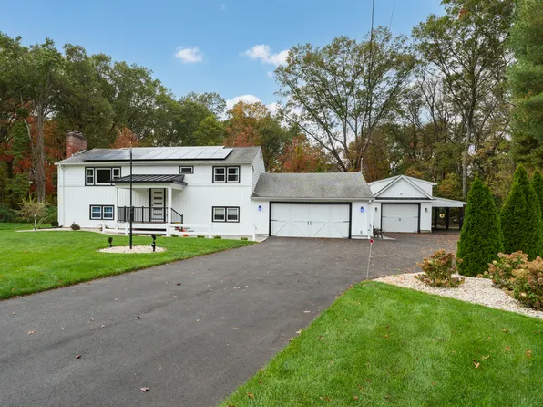 43 Fallon Drive, North Haven, CT 06473