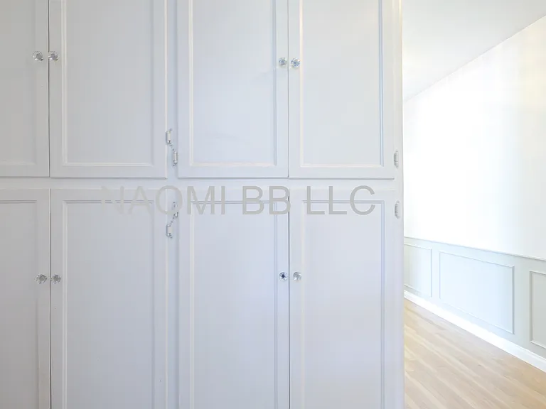 501 N Naomi St — Photo 3