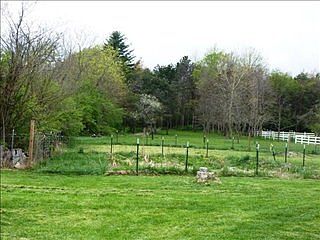 2nd image of 622 N Sharon Chapel Rd