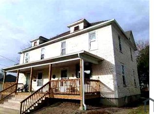 222 W Avon St #1, Freeport, IL 61032