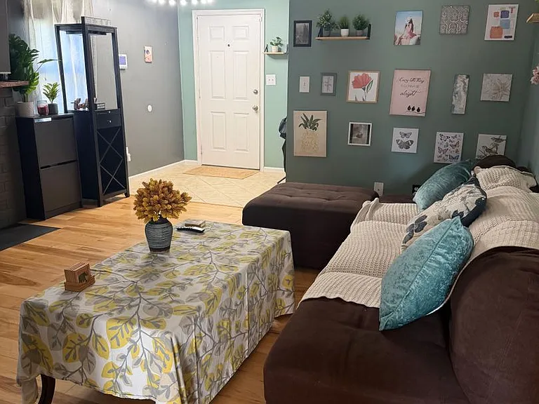 5801 Pleasant Woods Ct — Photo 6