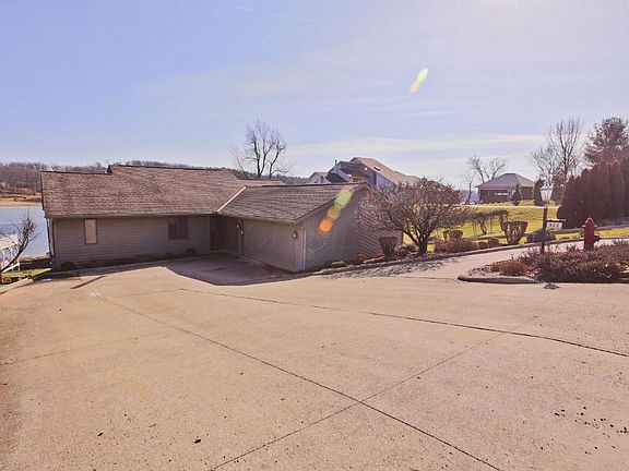 2nd image of 533 Baldwin Heights Cir