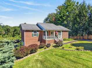 110 Williams St, Galax, VA 24333