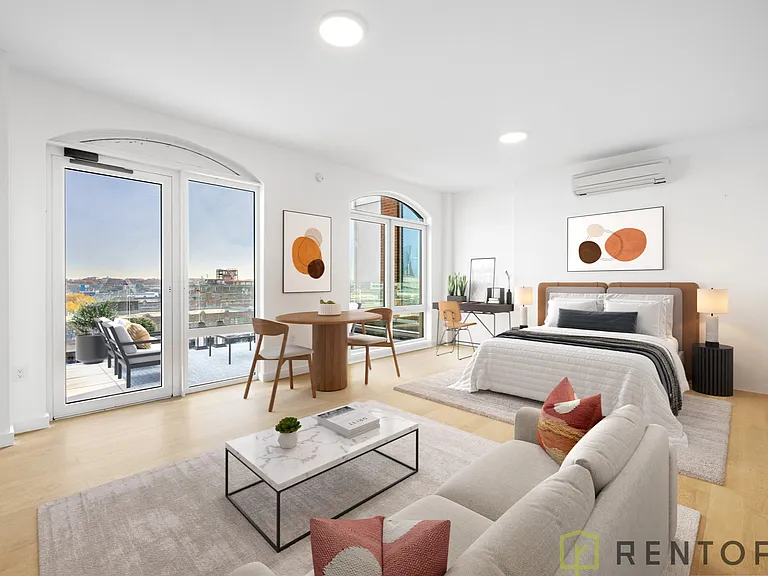 210 Greenpoint Ave #8M — Photo 1