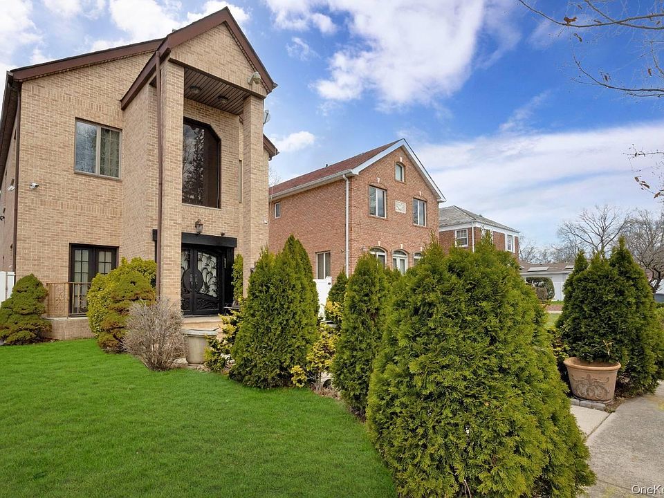 1st image of 186-31 radnor Road
