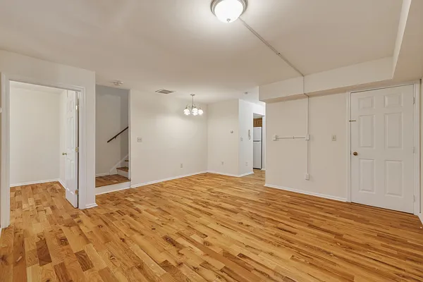 183 Livingston Pl — Photo 5