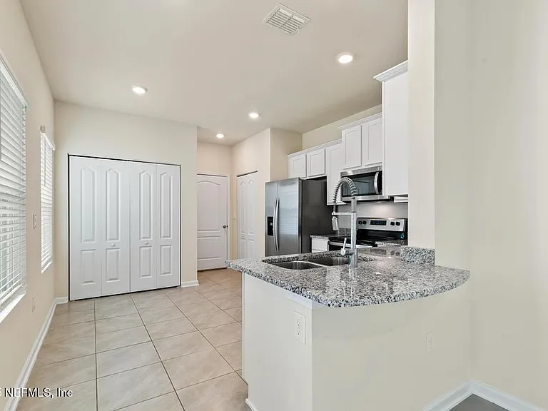 170 Pasadena Dr — Photo 9