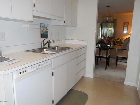 2nd image of 24 Oakwood Park