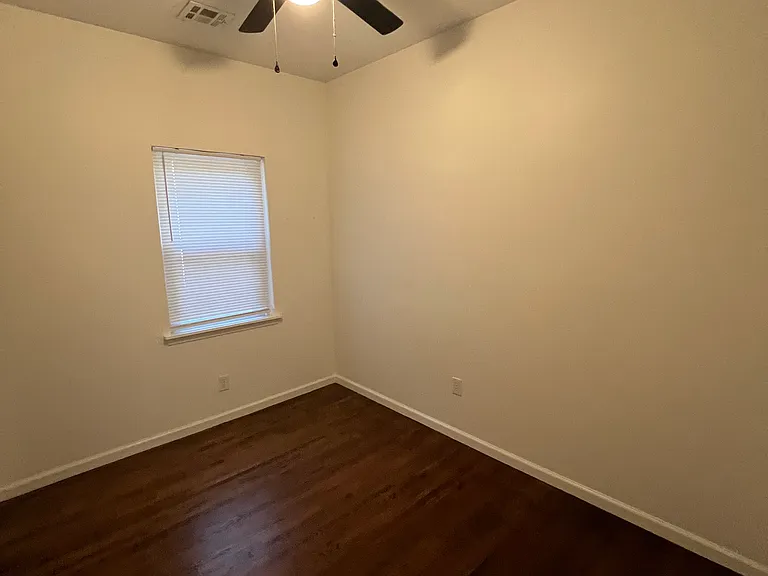 226 N Tacoma Ave — Photo 9