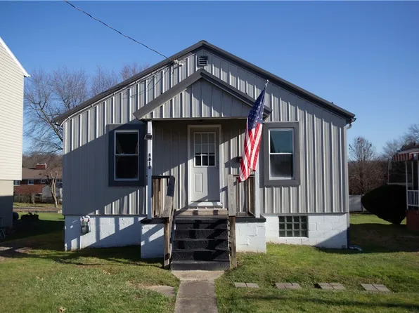 2510 Roosevelt St, Natrona Heights, PA 15065
