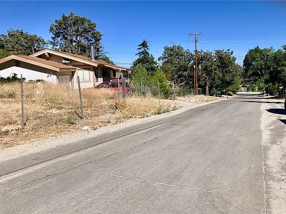 5th image of 3504 San Carlos Trl