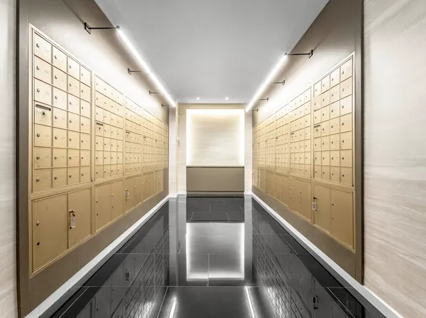 2600 Netherland Avenue image 18 of 22