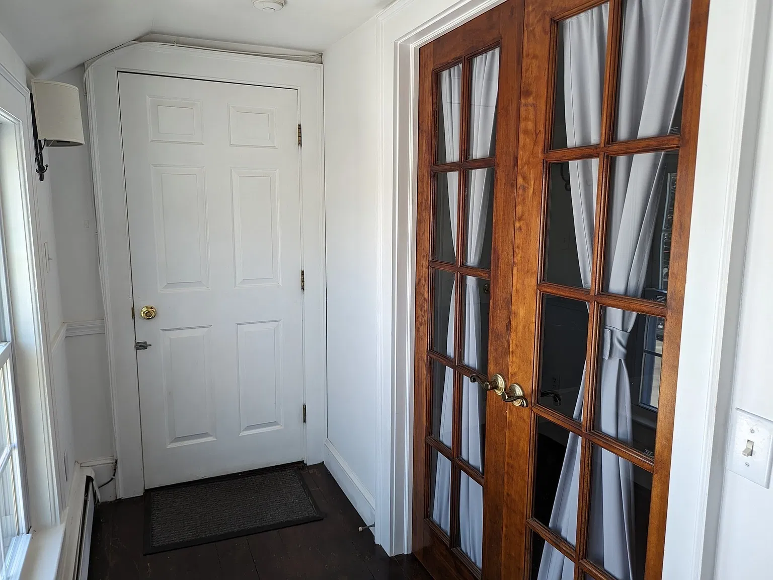 1 bed, 1.0 bath, 835 sqft, $2,400 — Photo 2