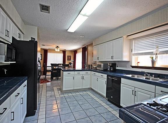 2nd image of 37 Devereaux Dr