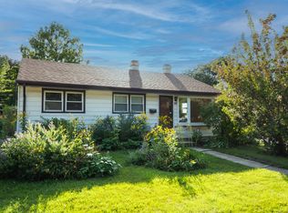 60 N Warrington Rd, Des Plaines, IL 60016