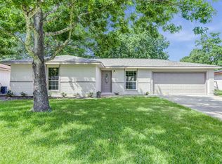 16626 Forest Bend Ave, Friendswood, TX 77546