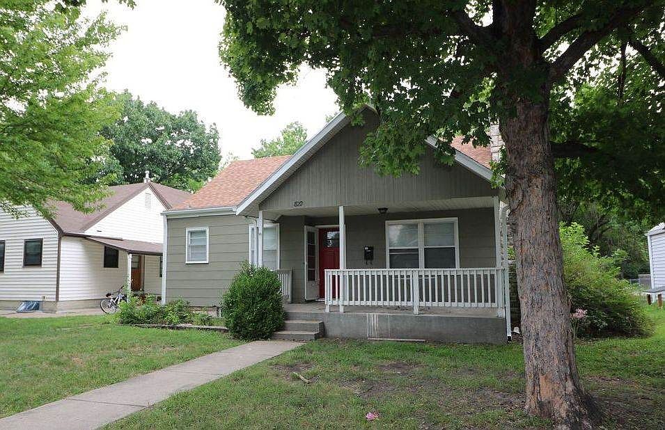 820 Thurston St, Manhattan, KS 66502 | MLS #20200022 | Zillow