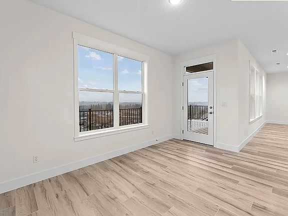 4th image of 4320 NE 185th St