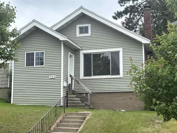 724 Summit St, Eveleth, MN 55734